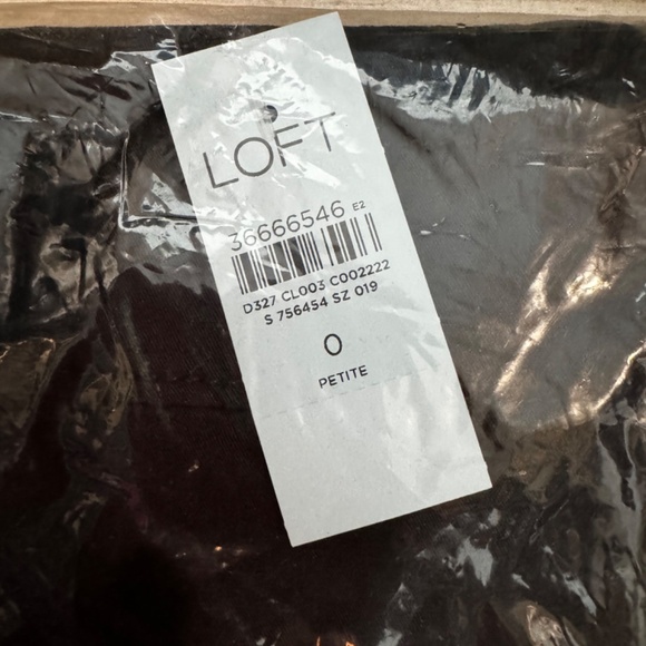 LOFT Petite Poplin Wide Leg Pants 0P - Picture 4 of 6